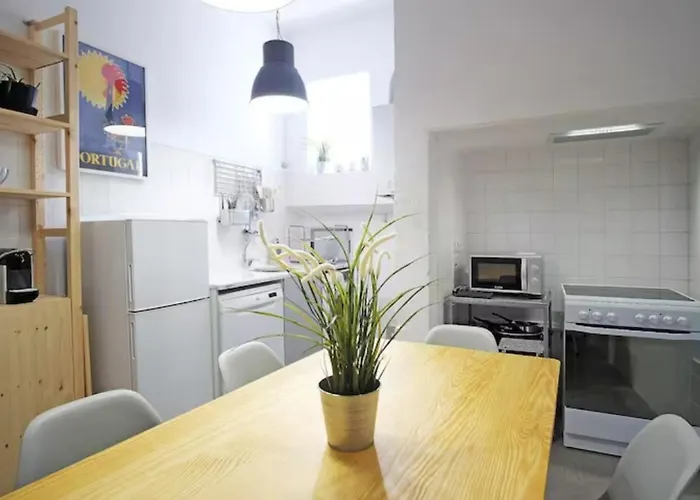 Bh2 Comfort & Style! In The Heart Of Nightlife - Bairro Alto