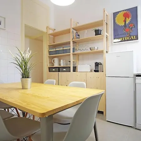 Bh2 Charm In Bohemian Bairro Alto * 4bdr * Old Style Appartement
