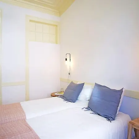 Bh2 Charm In Bohemian Bairro Alto * 4bdr * Old Style * Lisboa