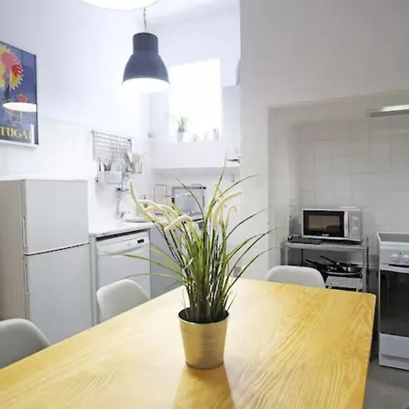 Bh2 Comfort & Style! In The Heart Of Nightlife - Bairro Alto